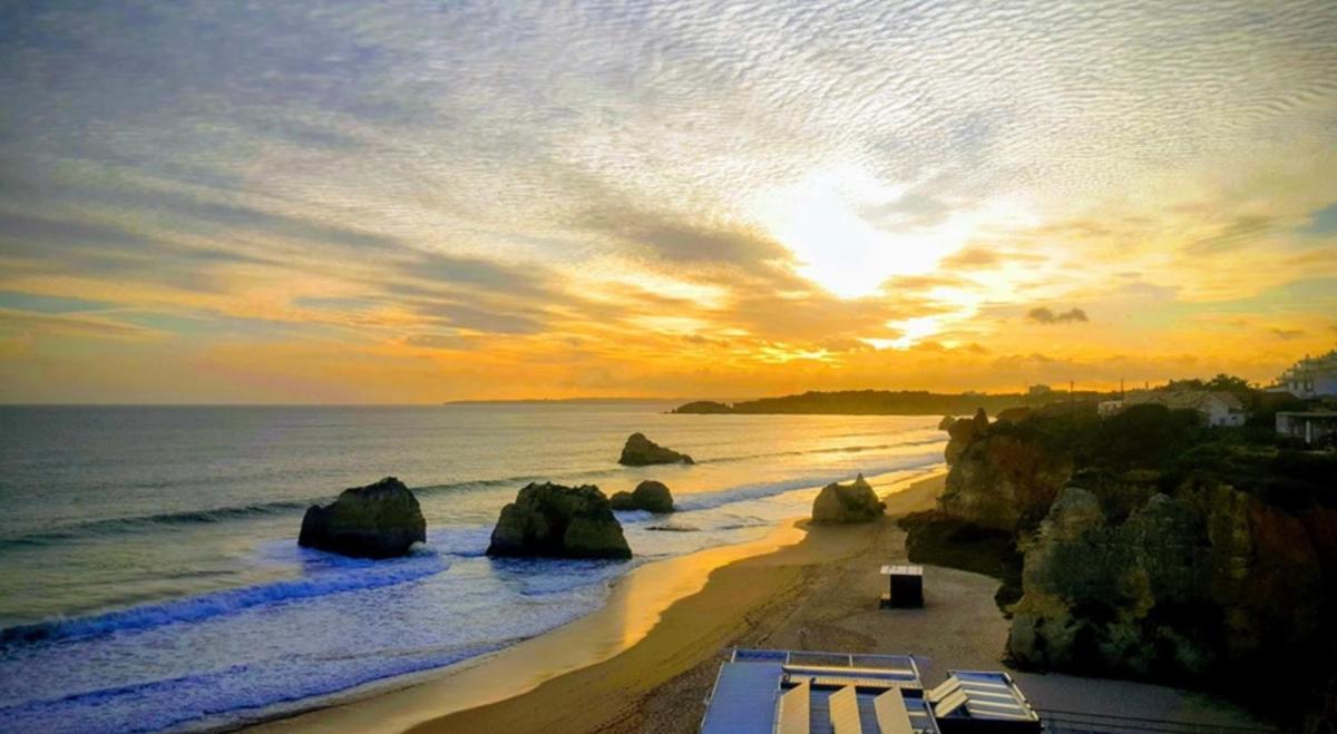 Acropole Algarve Beach Apartment - Housity