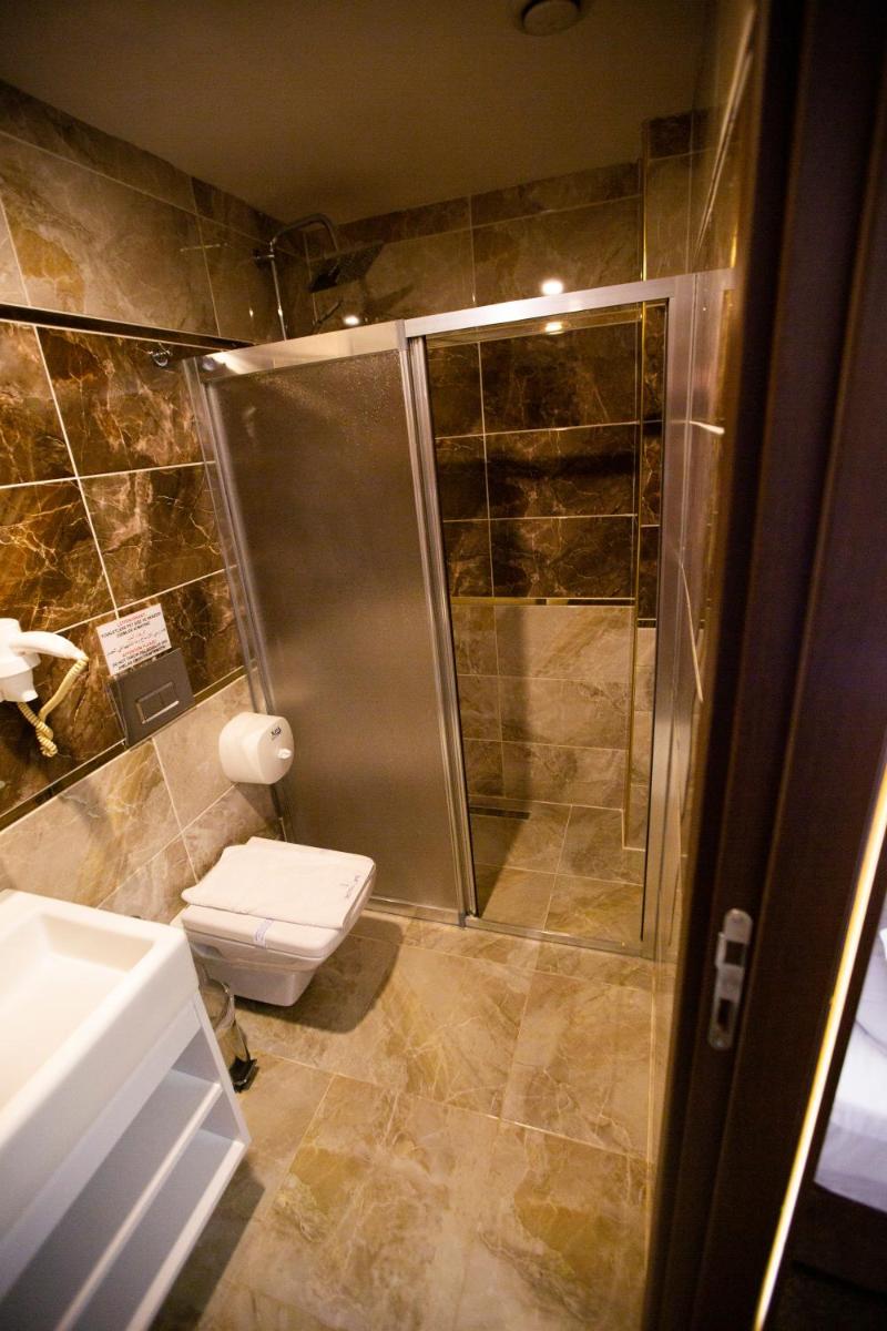 Royal Life Exclusive - Housity