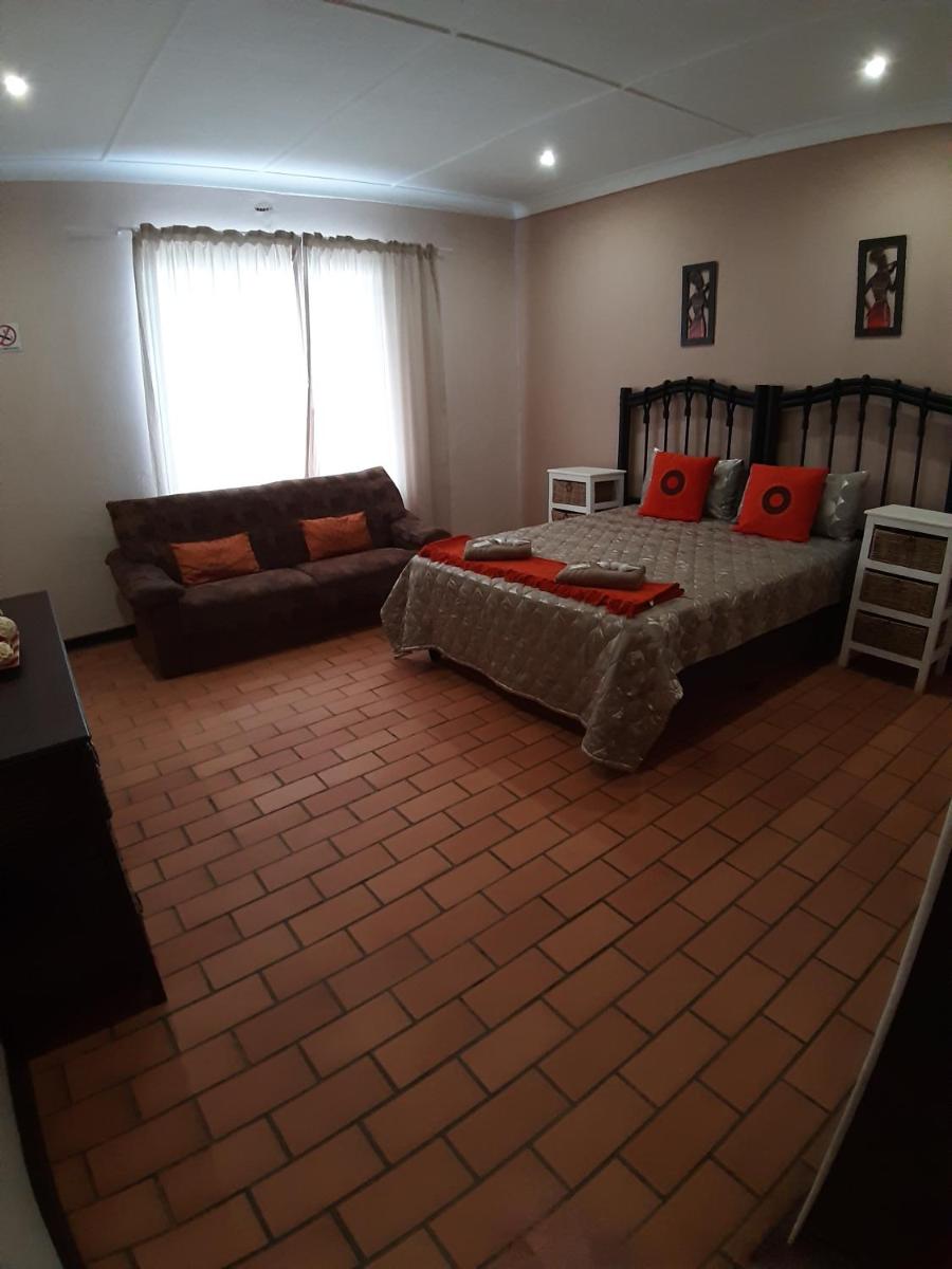 Roos Getaway Apartments #8 - Housity