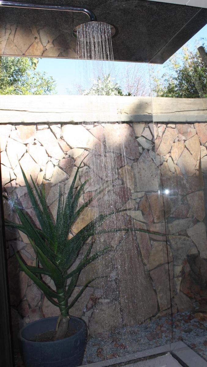 Green Pascua Bed and Breakfast - Housity