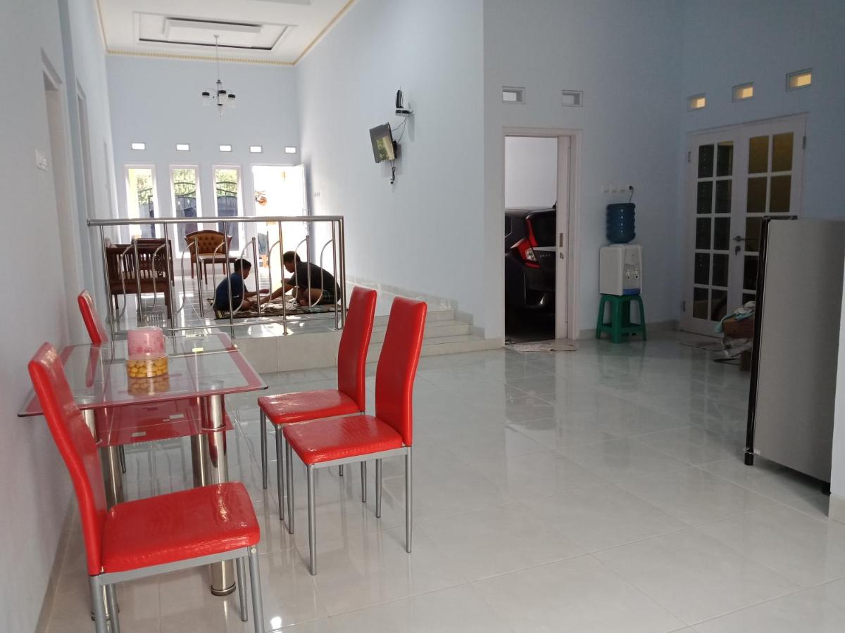 Radikha Homestay Jogja - Hizvo