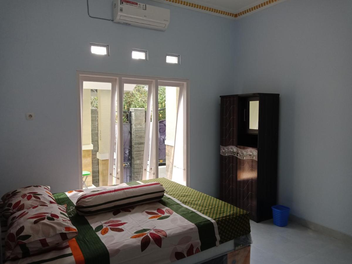 Radikha Homestay Jogja - Housity