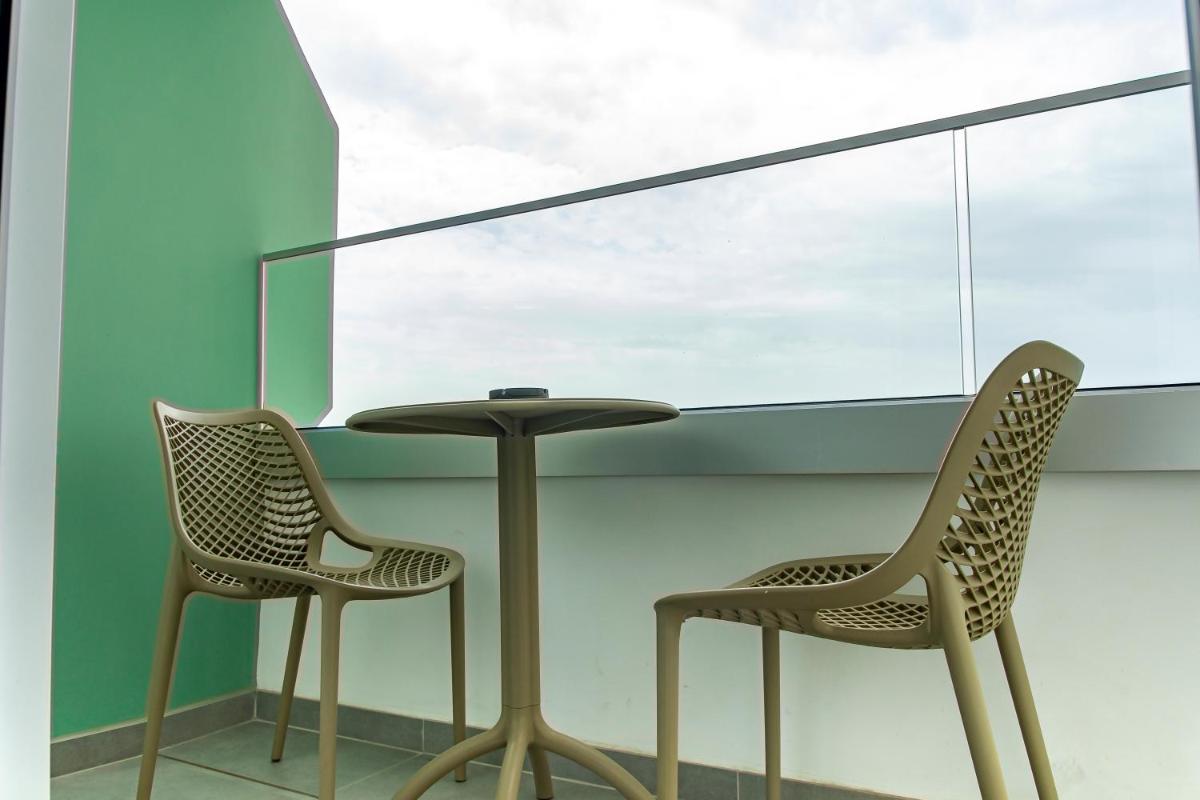 Pefkos City Hotel - Housity