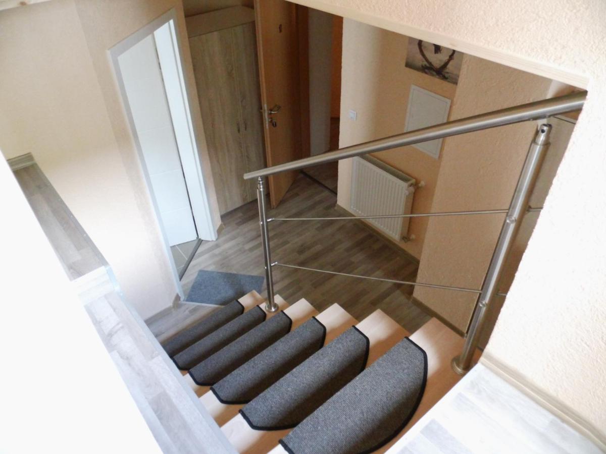 Hotel Restaurant Zum Valwiger Herrenberg - Housity