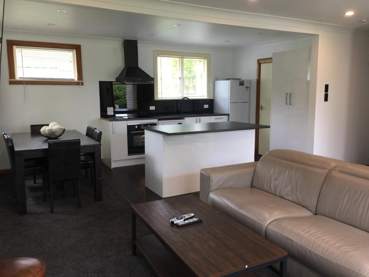 3 & 4 Bedroom Holiday Houses Central Picton - Housity