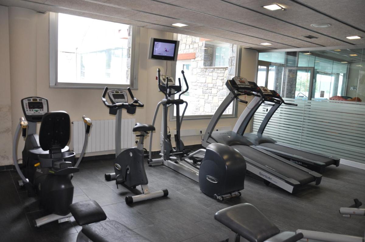 Gimnasio o instalaciones de fitness de Guitart La Molina Aparthotel & Spa