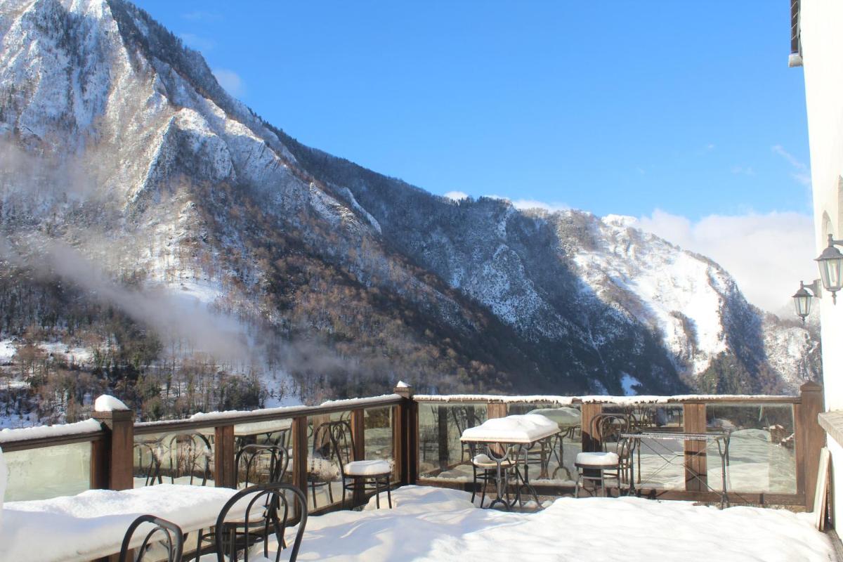 Auberge Toison d'Or - Housity
