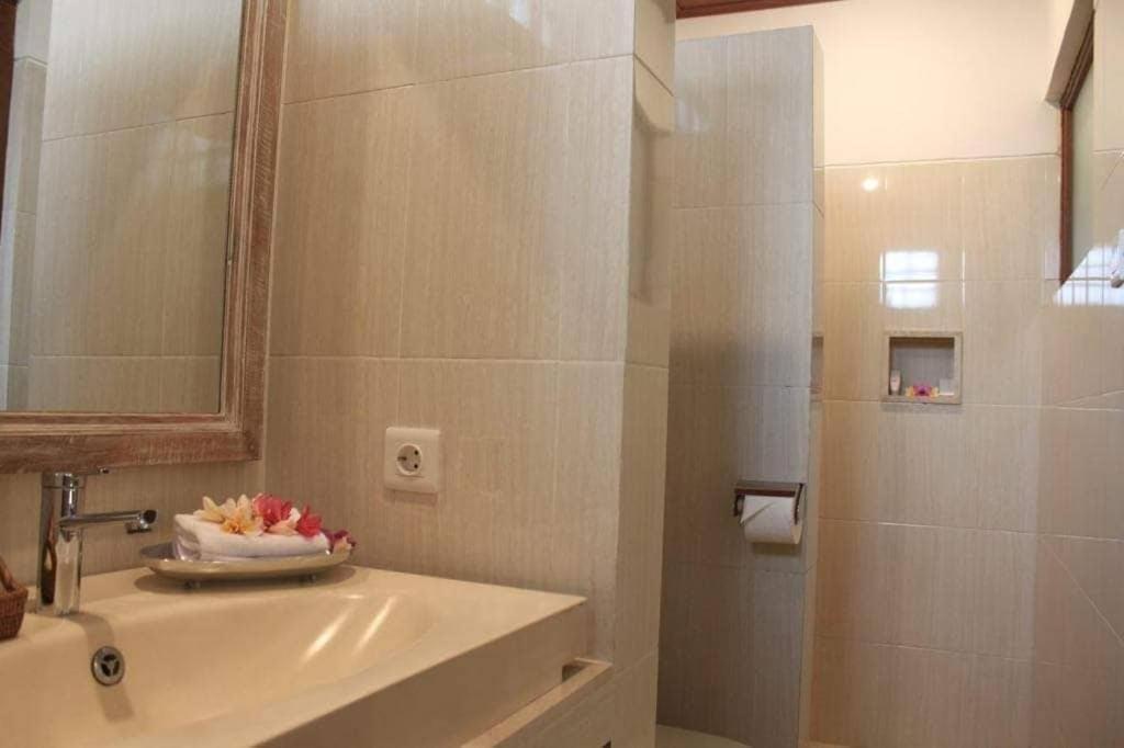 Arsa Wayan Guest House - Housity
