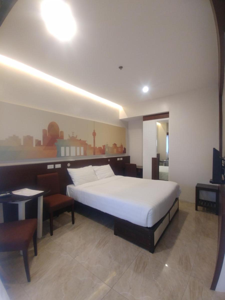 Bed and Bath Serviced Suites - Housity