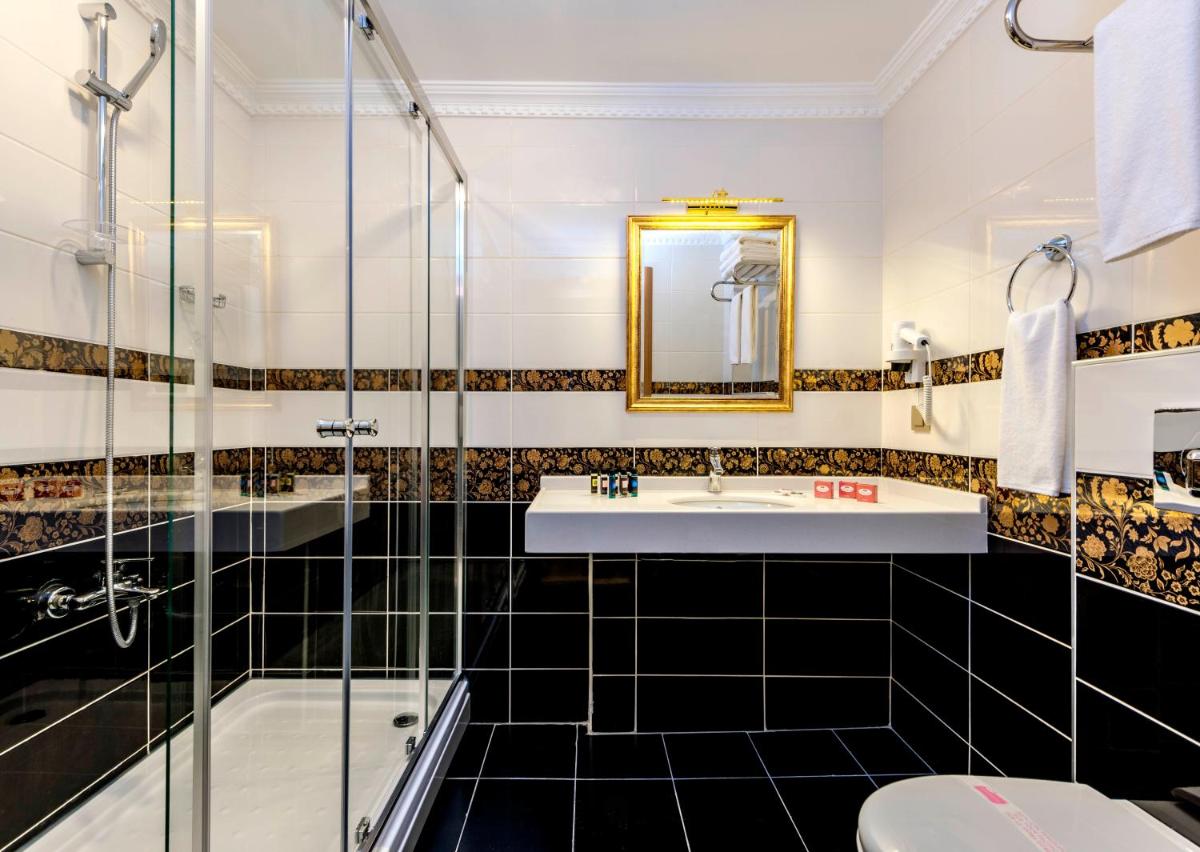Kupeli Hotel - Housity