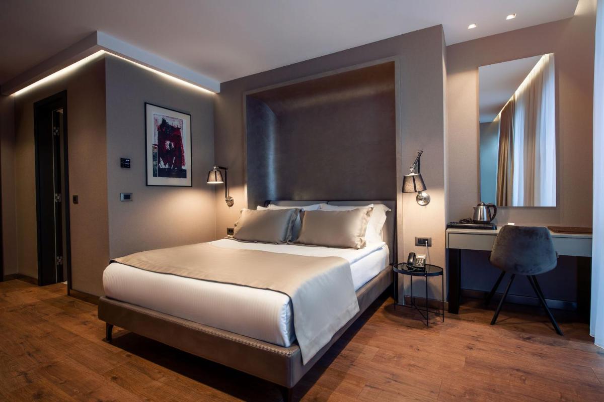 Seraphine Plaza - Housity