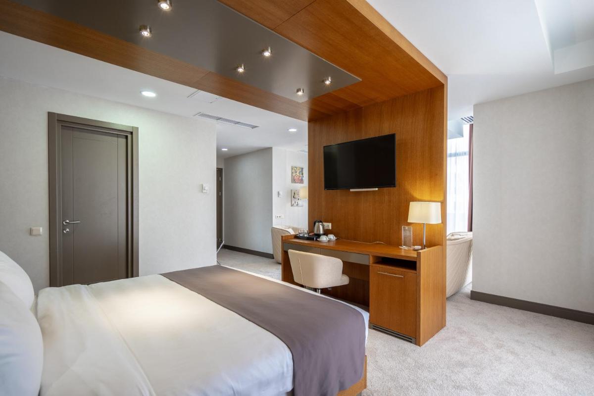 Hotel Atlas Abashidze - Housity