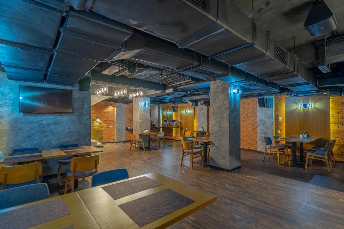 Hotel Atlas Abashidze - Housity
