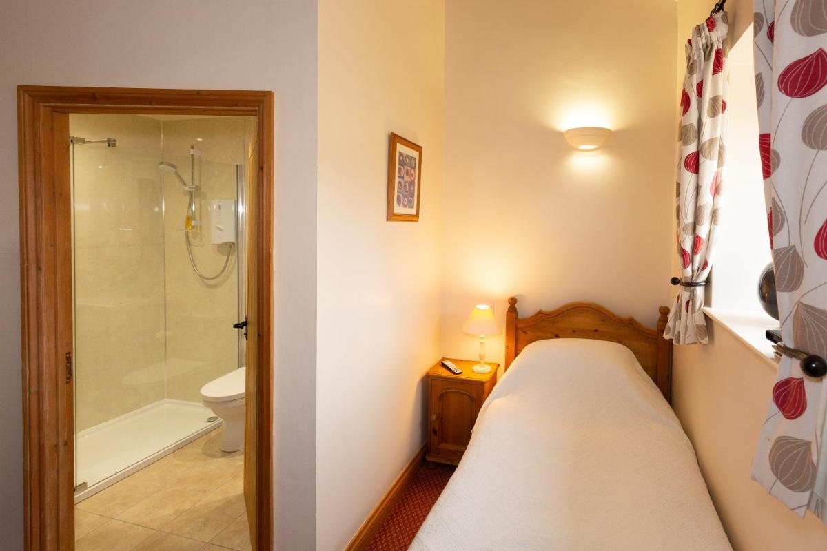 Church Farm Lodge - Housity