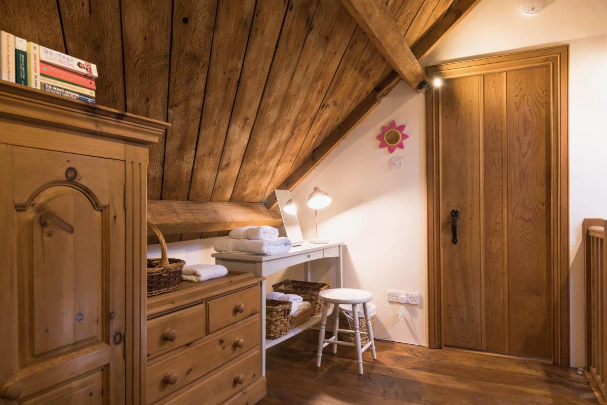 Cottage 1 New Yatt Farm - Housity