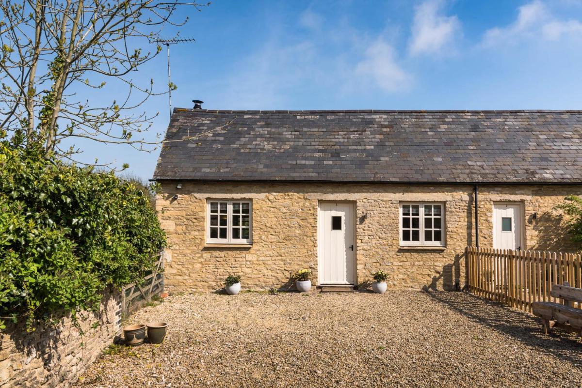 Cottage 1 New Yatt Farm - Housity