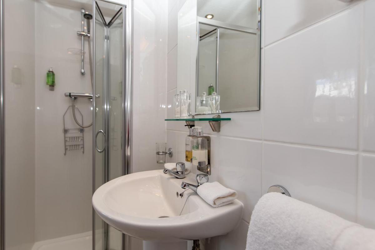 Clifton Villa Guest House - Housity