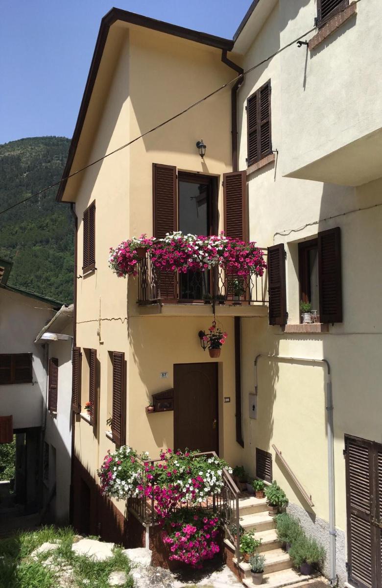Il pastore errante Frasassi - Housity