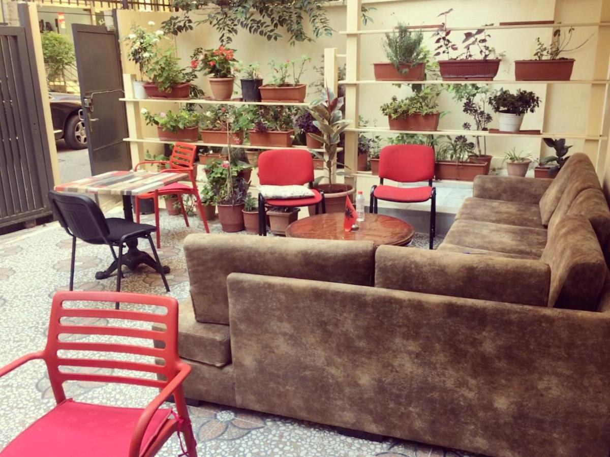 Suitetrails - All Stars Hostel in Tiranë