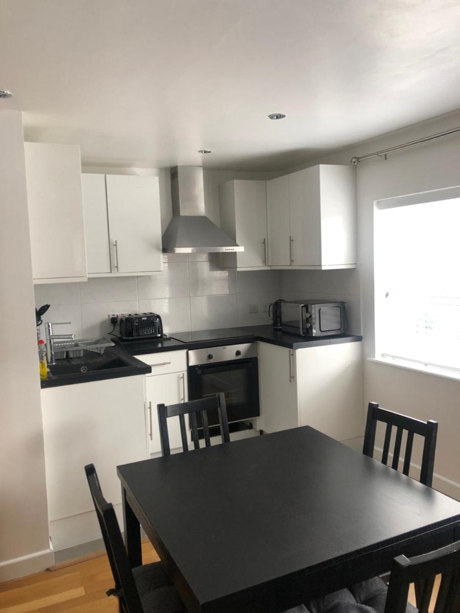 Modern Apartment in Trendy Dalston - Housity