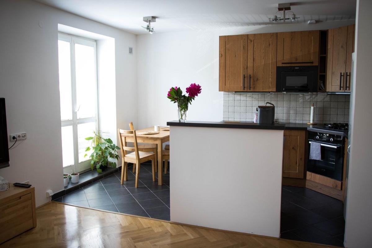 Apartment Poruba STREET VIEW - Housity