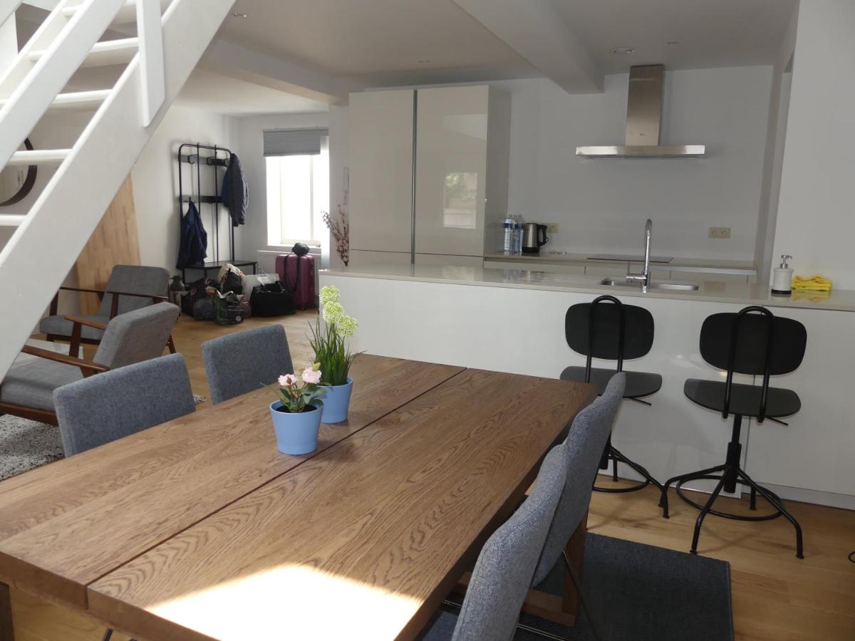 Ilot Sacre Apartments - Housity