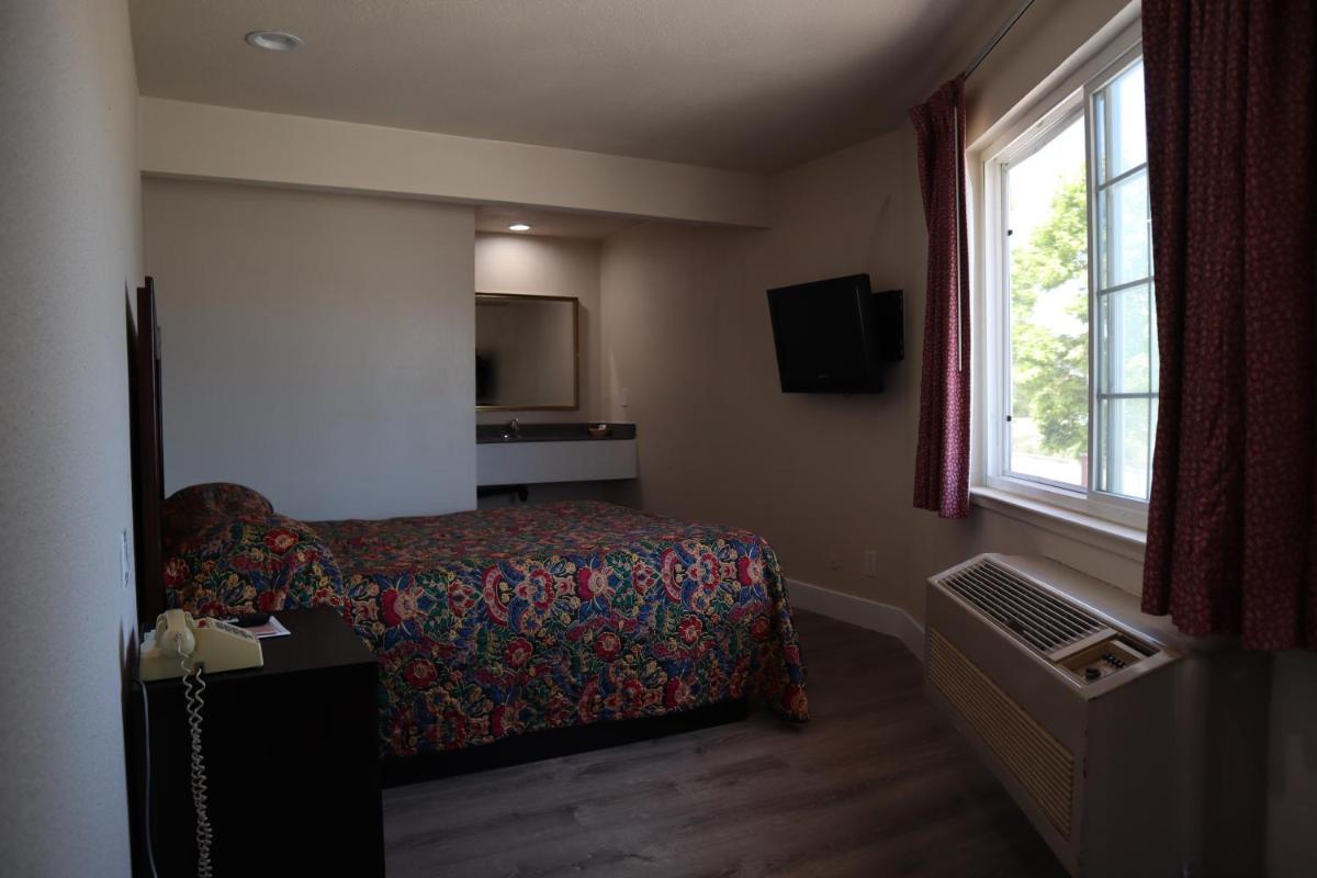 Capri Motel Santa Cruz Beach Boardwalk - Housity