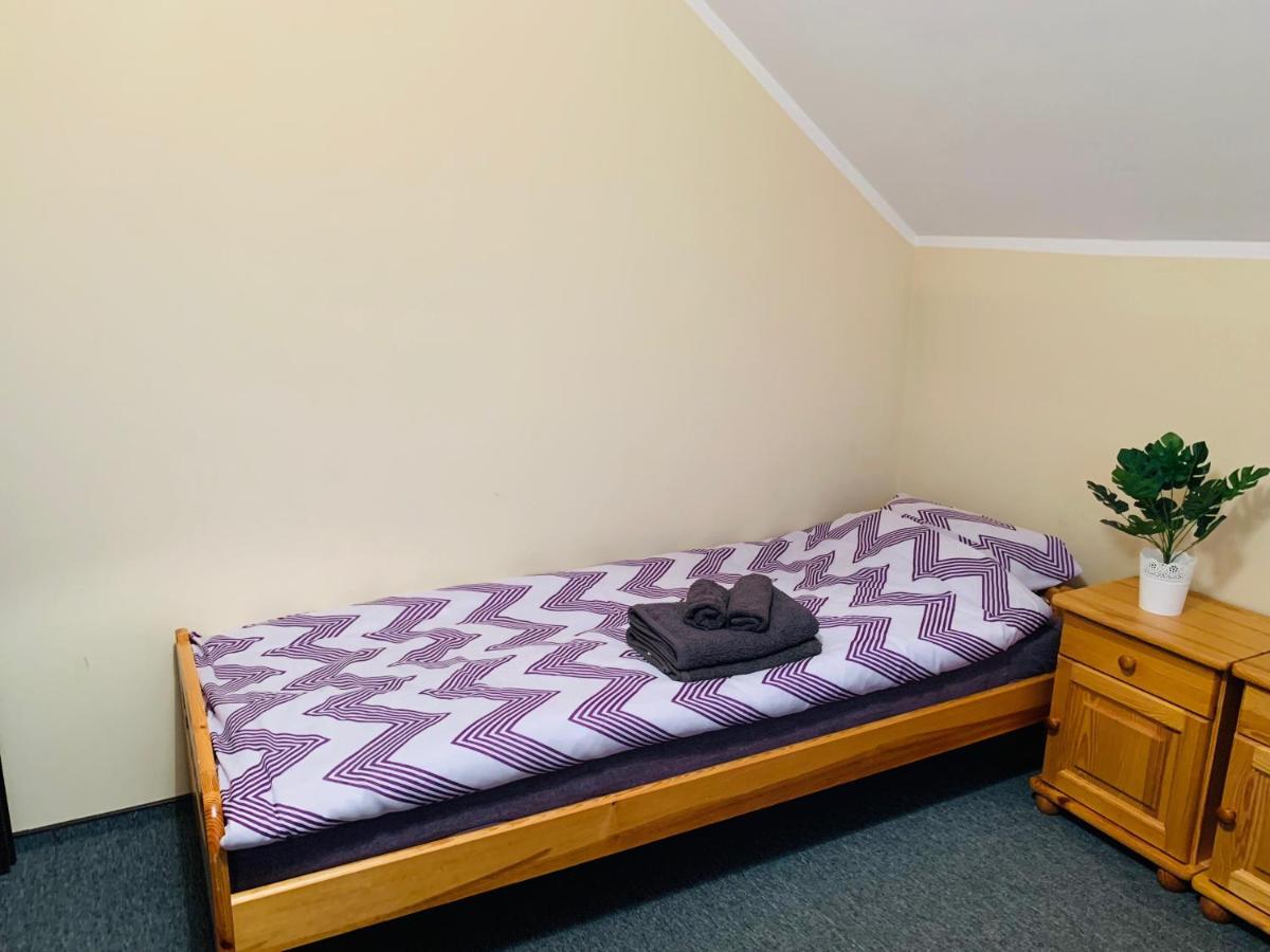 MS-OTEL POKOJE GOSCINNE 1,2,3 OSOBOWE ŻYWIEC Jezioro Żywieckie - Housity