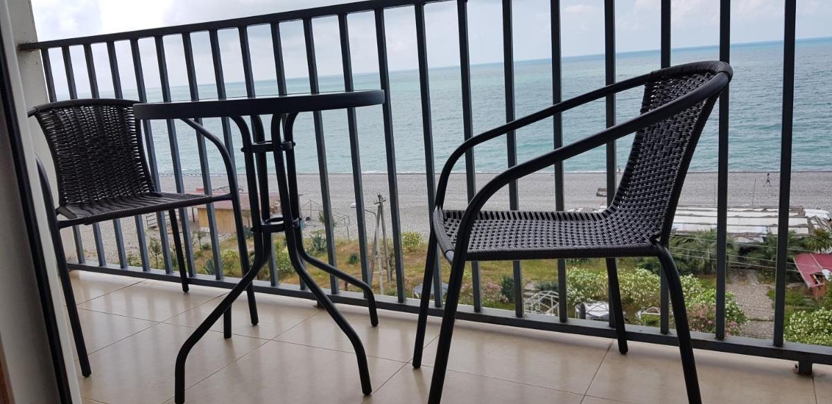 Kvariati Apartment - Housity