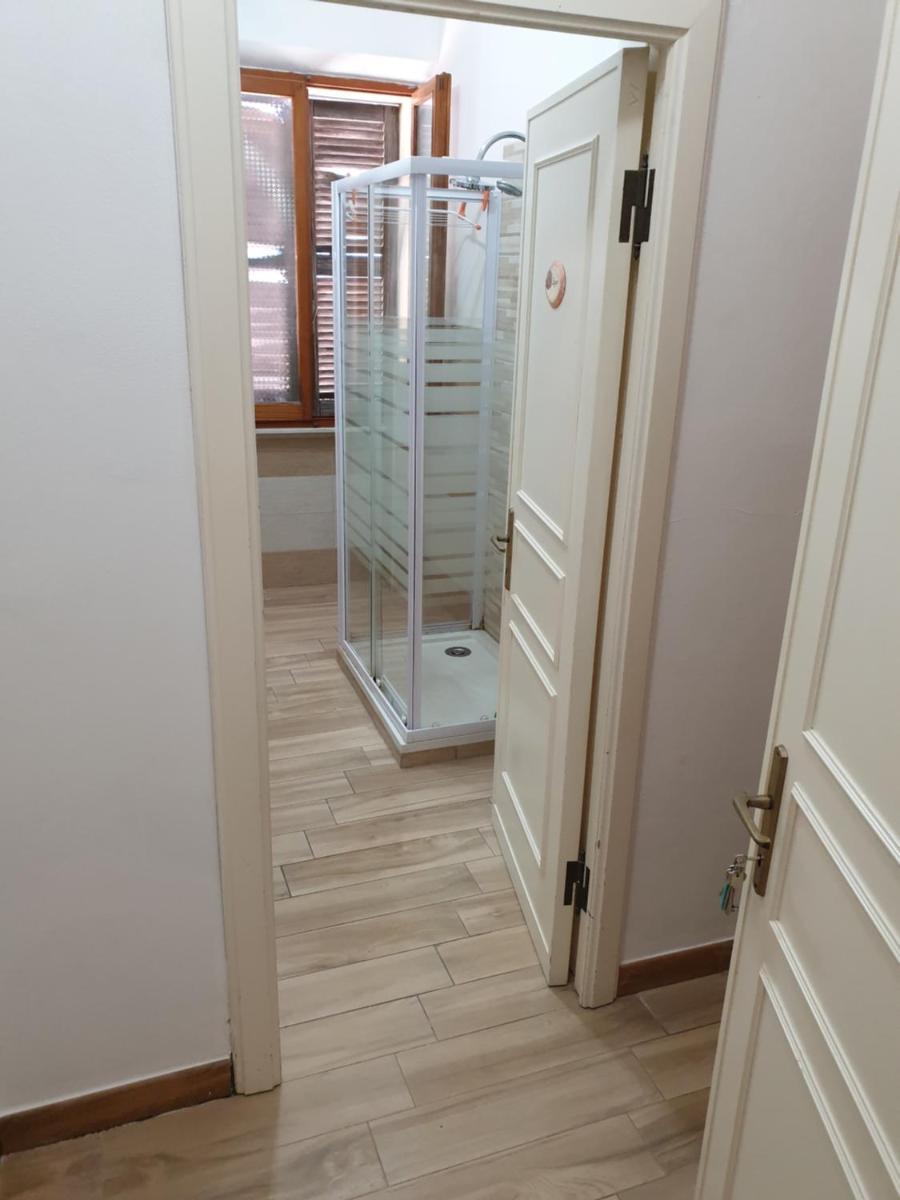Guest House Tra Rocce E Mare - Housity