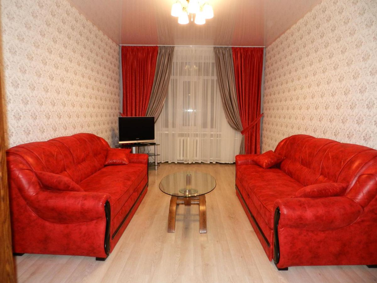 3-room Luxury Apartment 100m2 on Sobornyi Avenue 193, by GrandHome - Housity