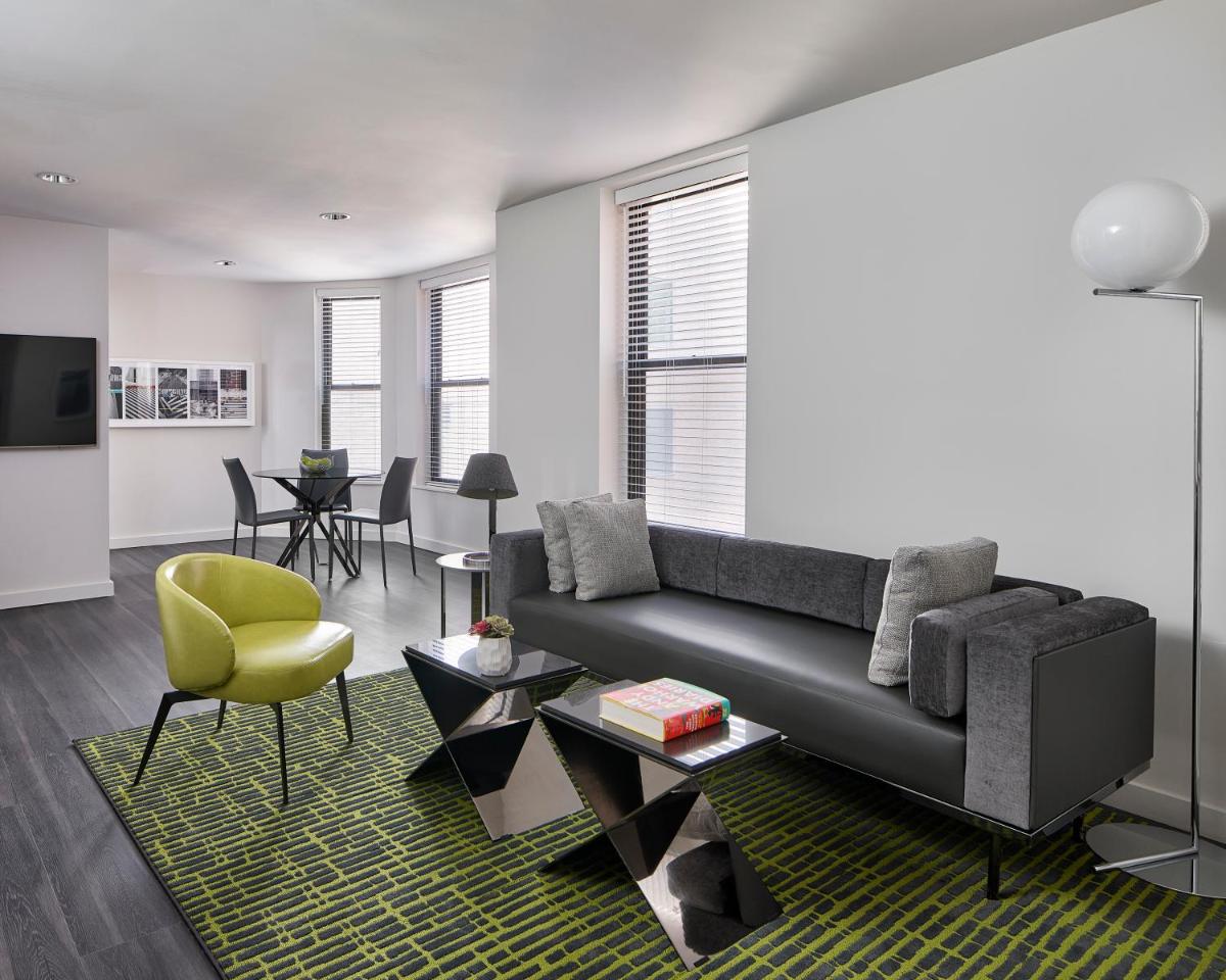 AKA Times Square - Housity