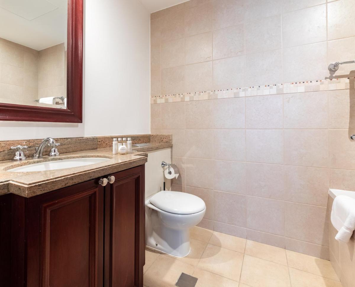 Suitetrails - Maison Privee - Luxury Living Next to Dubai Mall & Burj Khalifa
