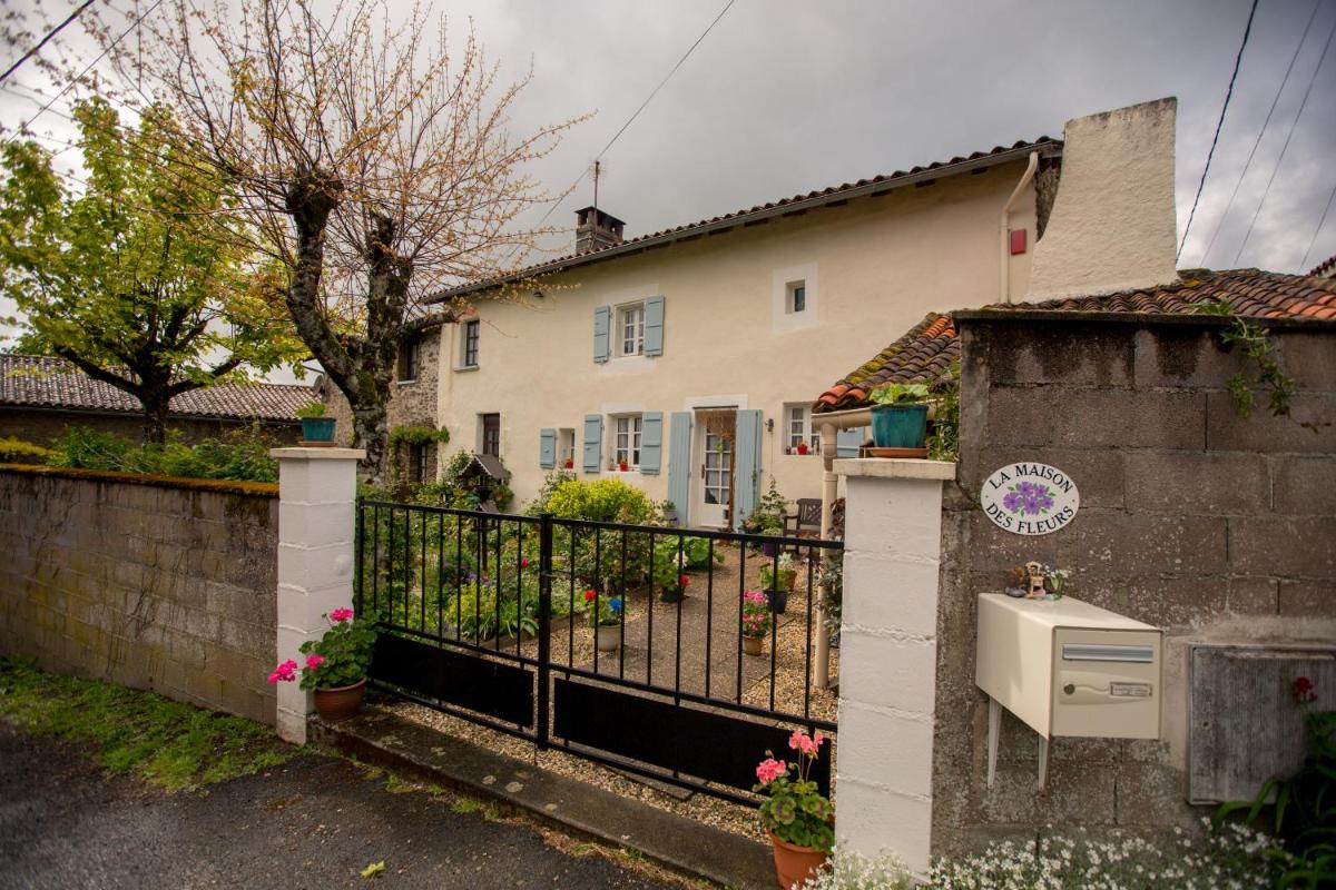 La Maison Des Fleurs - Housity
