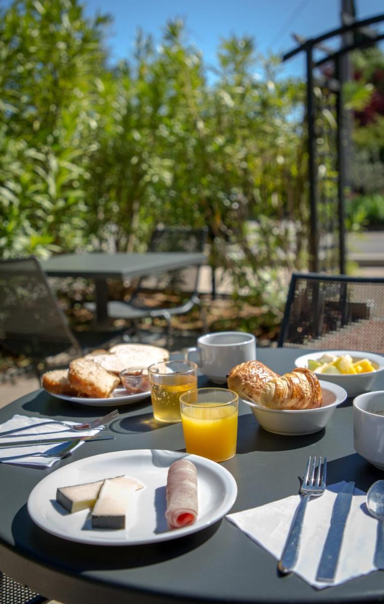 ibis budget Brignoles Provence - Housity
