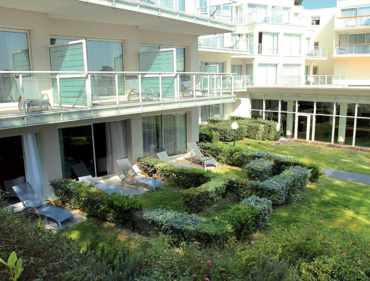Jardin de l'établissement Alliance Pornic Hôtel Thalasso & Spa