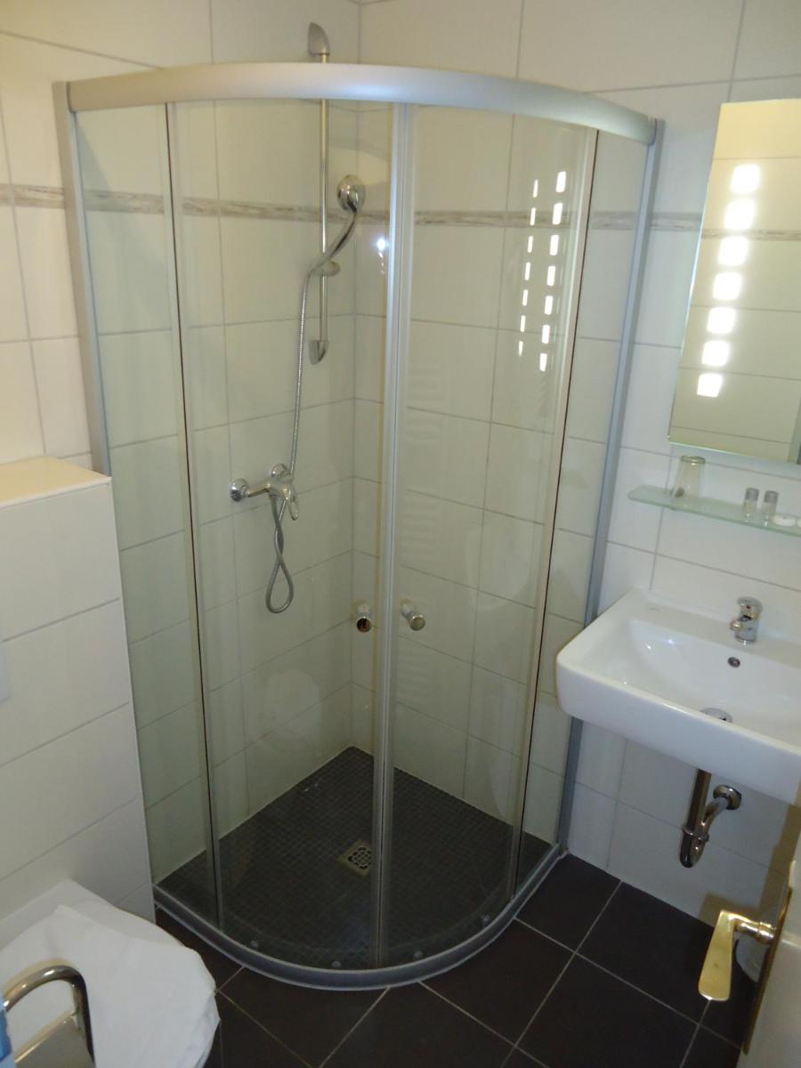 Hotel Ottersleben - Housity