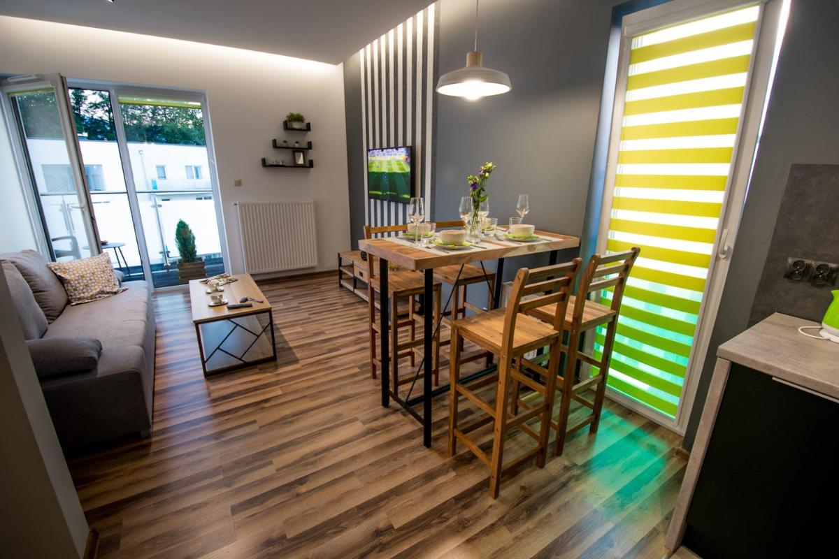 Apartament Kustronia z Garażem - Housity