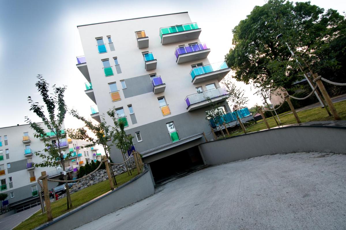 Apartament Kustronia z Garażem - Housity