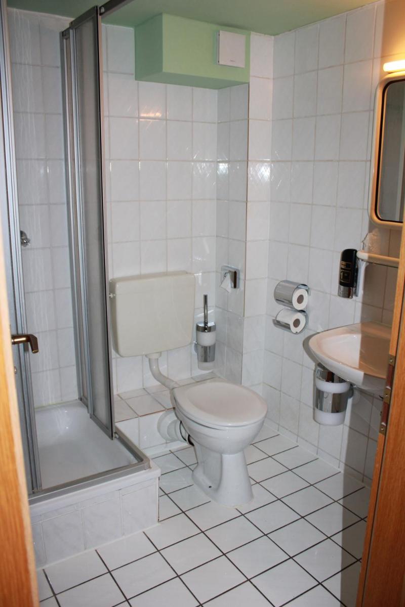 Hotel Zur Friedenslinde - Housity