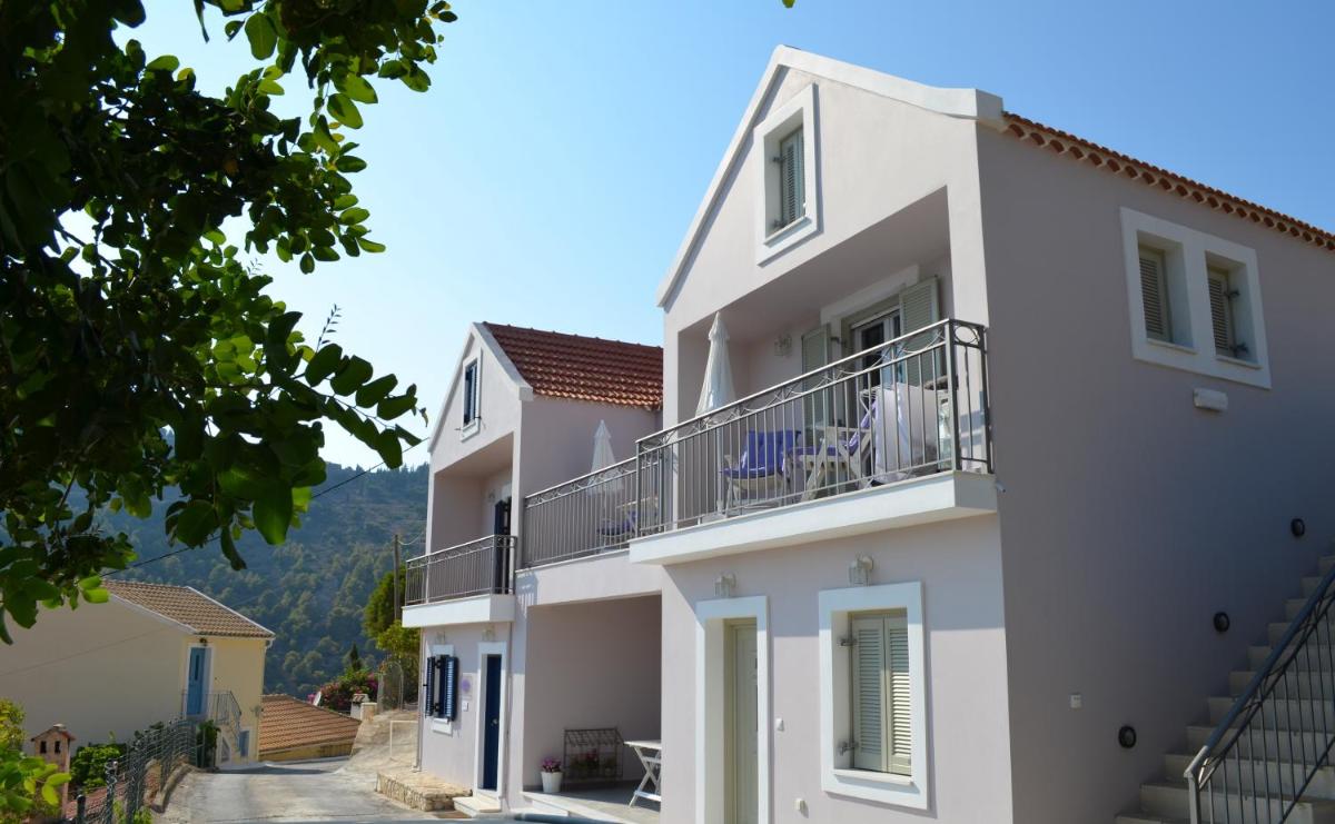 Romanza Studios - Housity