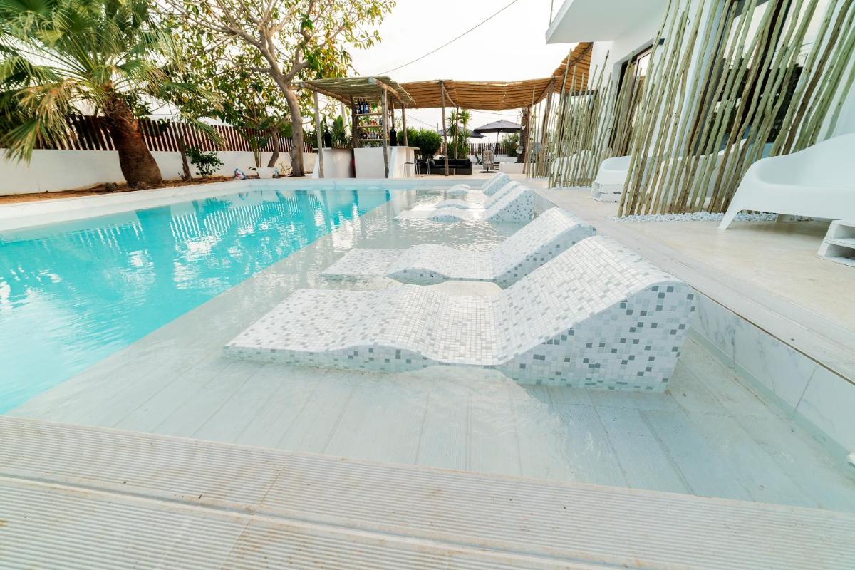 PAIISE Hotels - Housity