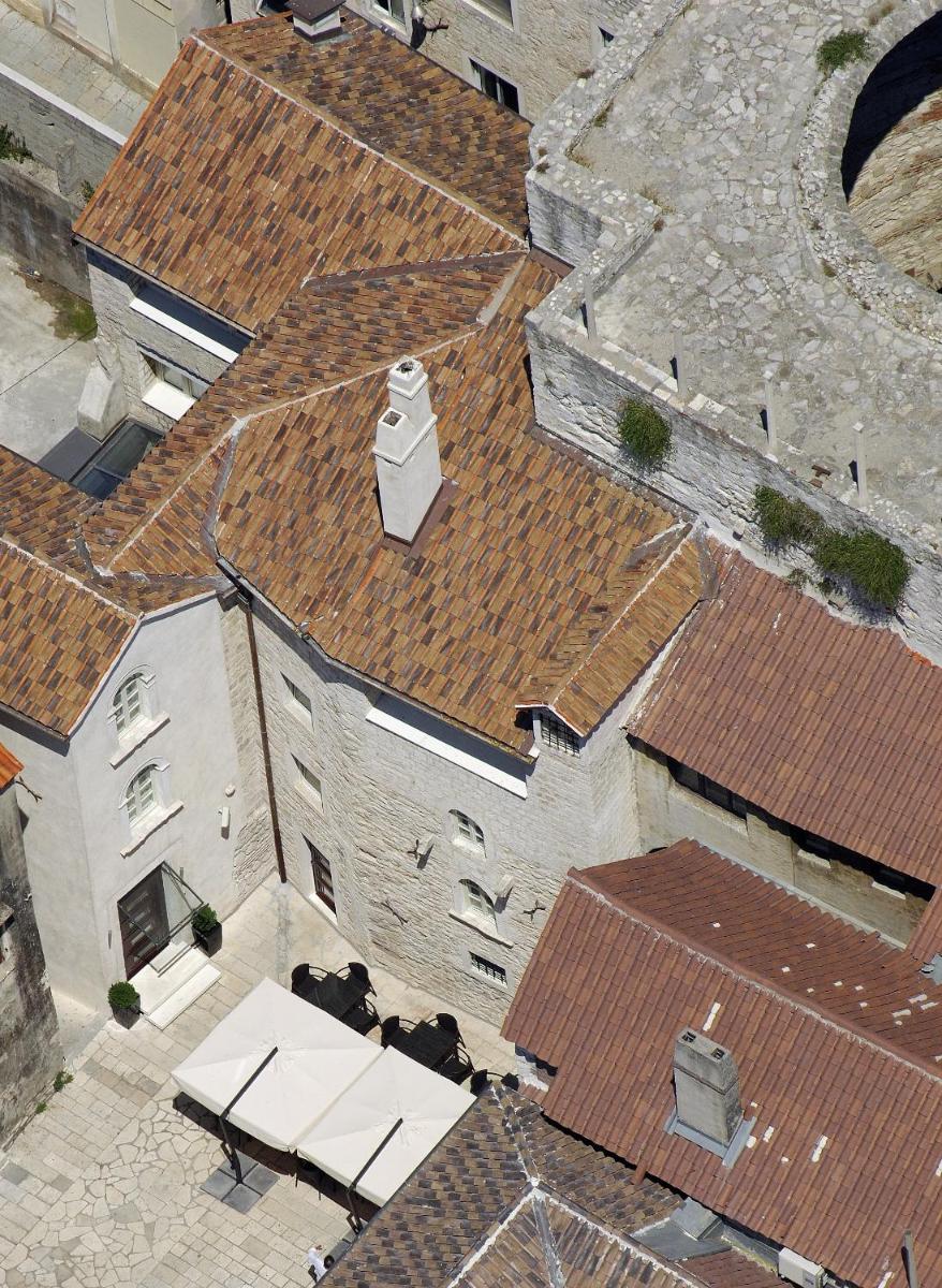 Suitetrails - Hotel Vestibul Palace & Villa - Small Luxury Hotels Of The World