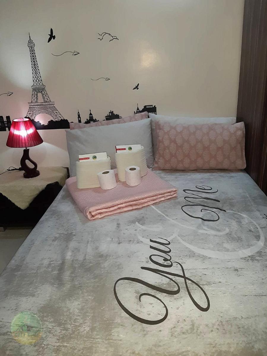 A Cozy fully furnished PRIVATE ROOM IN CONDOMINIUM unit. - Housity