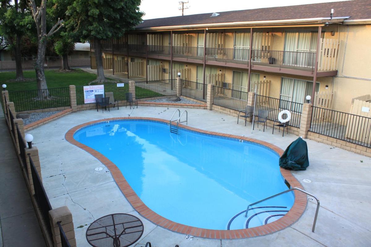 Menifee Inn - Housity