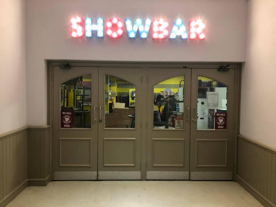 Private Caravan on Ty Mawr Holiday Park, North Wales - Housity