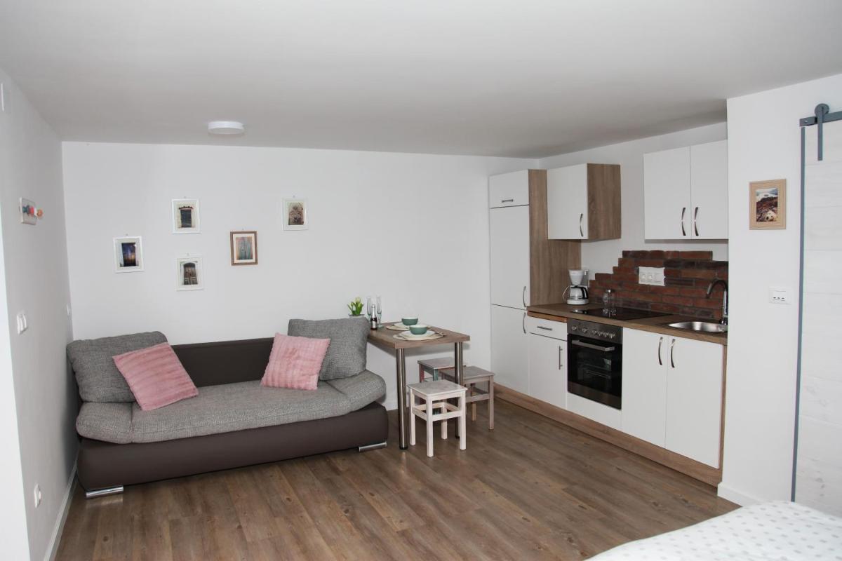 STUDIO LUNA - Hizvo