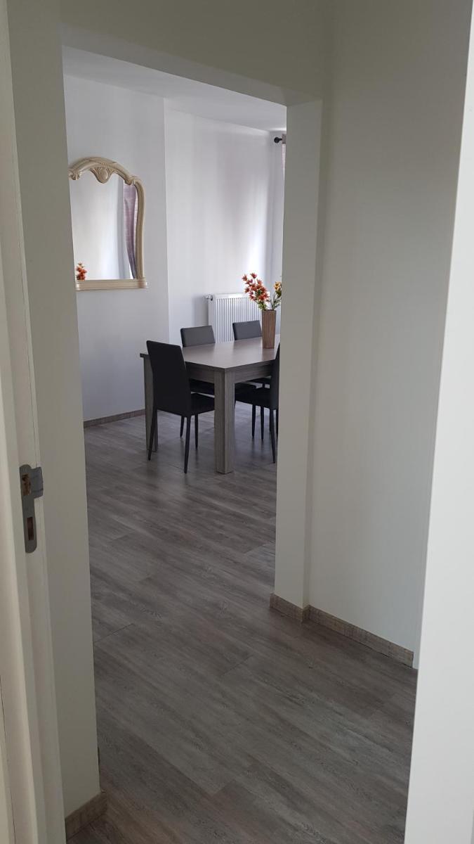 Modern Apartment Second Floor - Housity