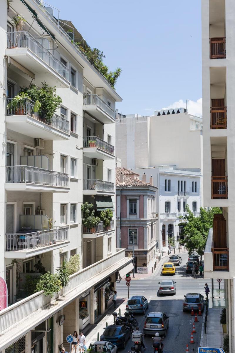 Suitetrails - Central Cozy Apartments in Plaka by UPSTREET
