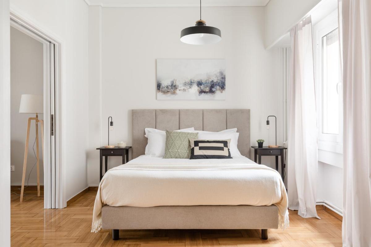 Suitetrails - Central Cozy Apartments in Plaka by UPSTREET